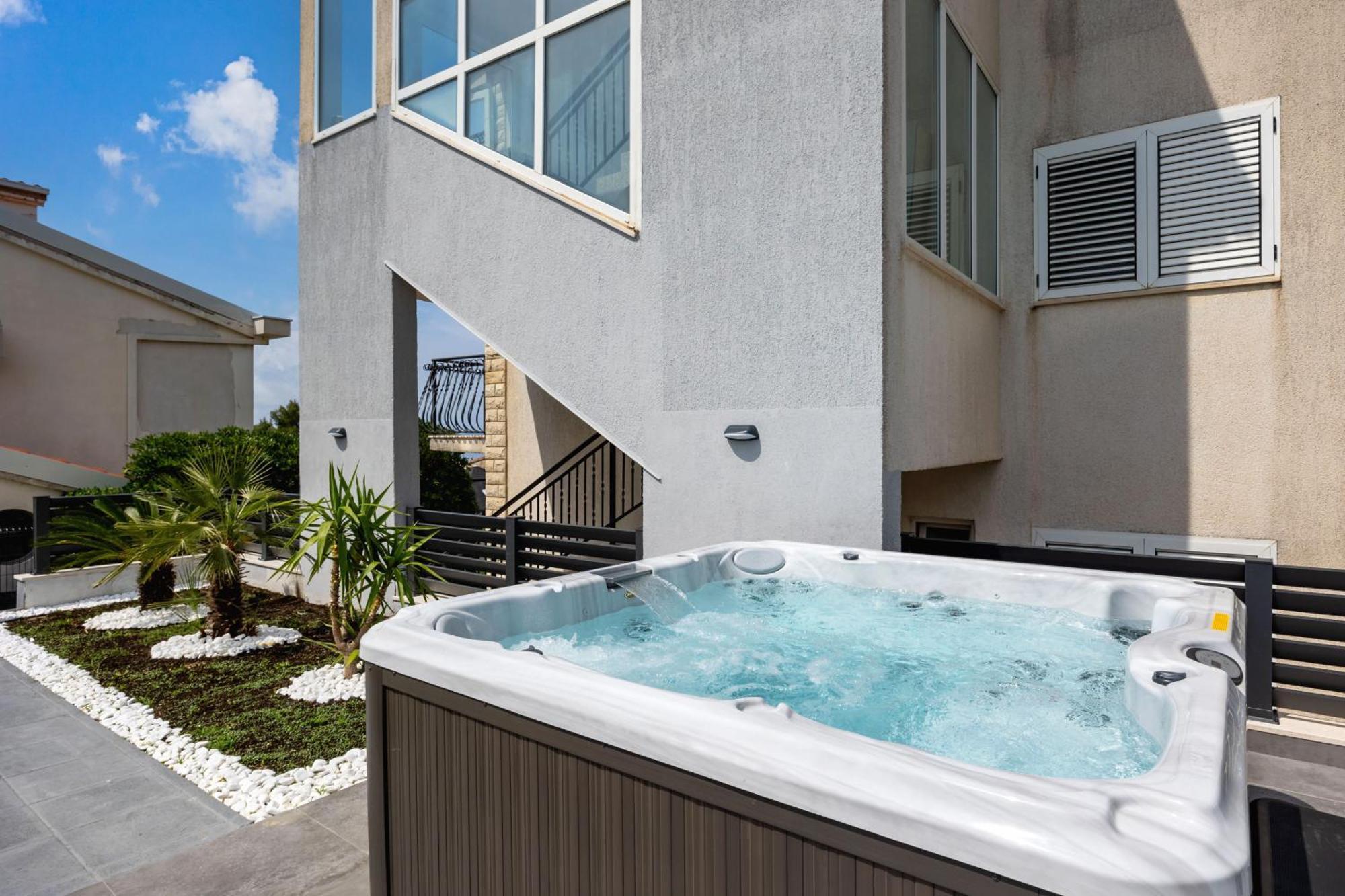 Apartments Solmar โปดสตรานา ภายนอก รูปภาพ