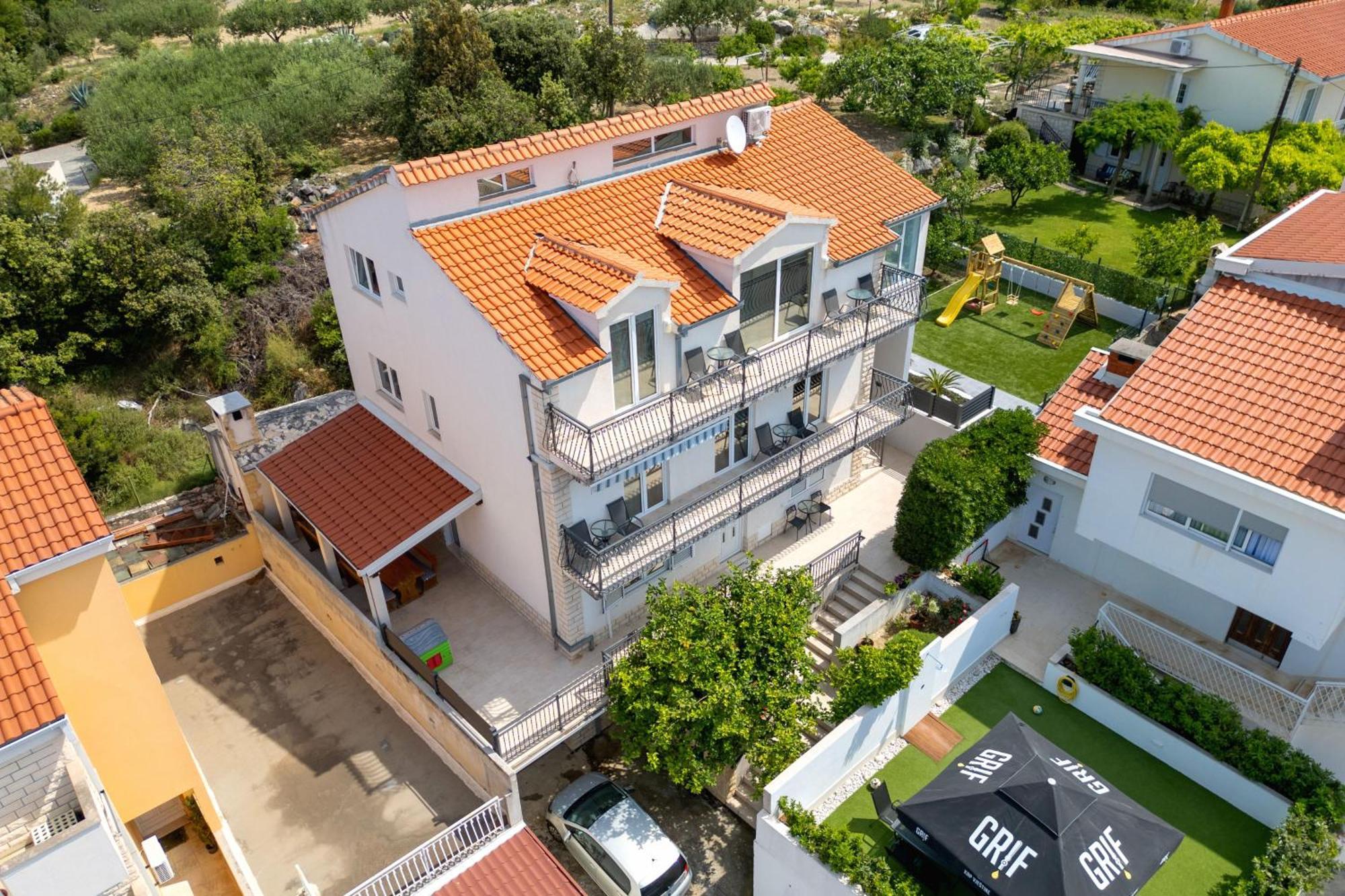 Apartments Solmar โปดสตรานา ภายนอก รูปภาพ