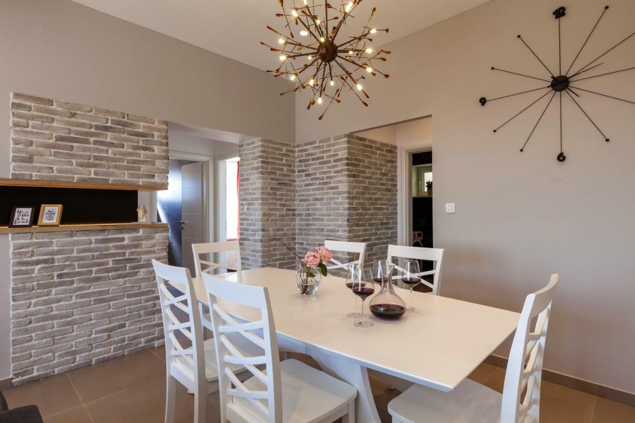Apartments Solmar โปดสตรานา ภายนอก รูปภาพ